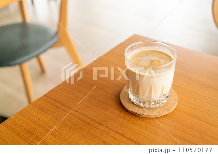 dirty coffee glass in coffee shop 110520177