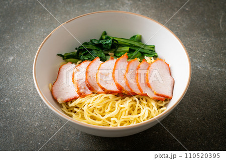 Barbecue Red Pork Noodles with Soup 110520395