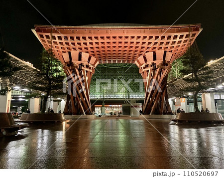 金沢駅 鼓門 110520697