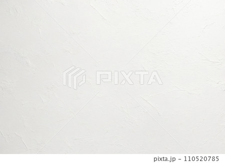 白い塗り壁の背景素材 110520785