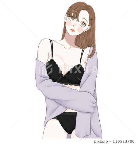 考え事をする下着姿の女性 110523780