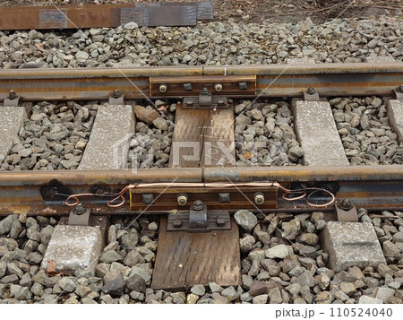 レールのつなぎ目 110524040