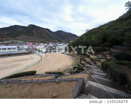 富丘八幡神社の桟敷【香川県小豆郡土庄町（小豆島）】2 110526879