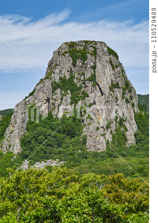 下北半島にある岩山 縫道石山 下北半島にある岩山 縫道石山 110529489