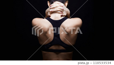 beautiful female back. beautiful fitness woman beautiful female back. beautiful fitness woman 110533534