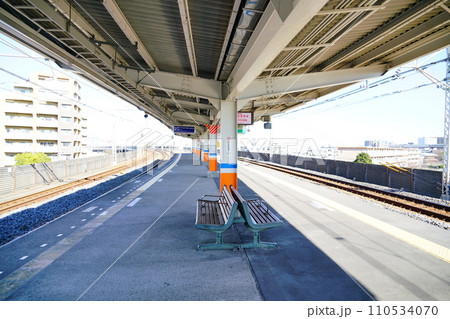 東武伊勢崎線小菅駅 110534070