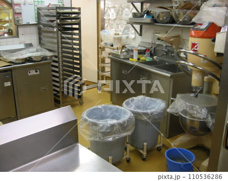 2004年・香川・高松・風景・店舗・バックヤード・其の十三 2004年・香川・高松・風景・店舗・バックヤード・其の十三 110536286