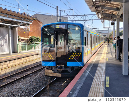 鶴見線 新型車両 鶴見線 新型車両 110543079
