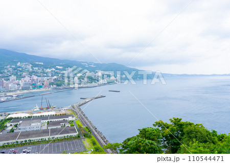 静岡県 熱海ロープウェイから見た街の風景 静岡県 熱海ロープウェイから見た街の風景 110544471