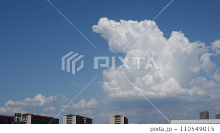 大阪の夏空 大阪の夏空 110549015