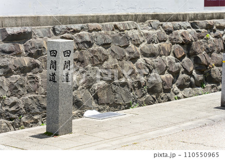 名古屋西区　円頓寺界隈　四間道　街並み 110550965