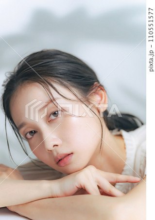 ナチュラルメイクの女性の美容イメージ 110551577