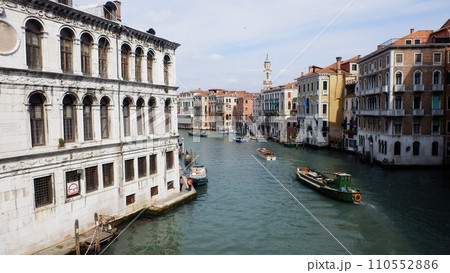 ベネチアの美しい街並み ベネチアの美しい街並み 110552886