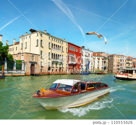 Taxi on the Grand Canal Taxi on the Grand Canal 110553826