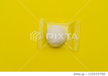 個包装された丸餅 110555700