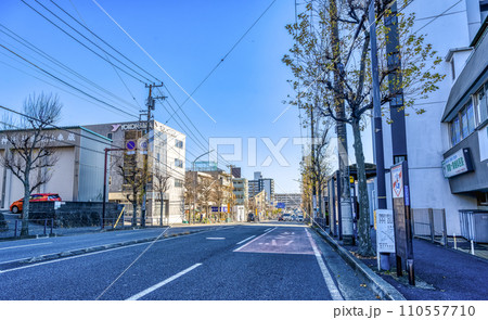 横浜市磯子区の都市風景　屏風浦駅　環状2号線 110557710