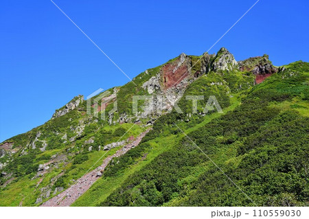 利尻山沓形コースからの山頂 利尻山沓形コースからの山頂 110559030