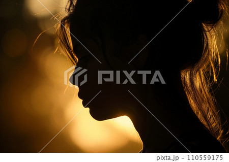 女性の横顔 シルエット 影のイラスト素材 [110559175] - PIXTA