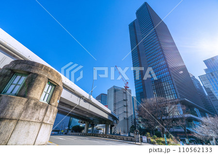 日本の東京都市景観 常盤橋や大手町の常盤橋タワーなどを望む=令和6年1月14日 日本の東京都市景観 常盤橋や大手町の常盤橋タワーなどを望む=令和6年1月14日 110562133