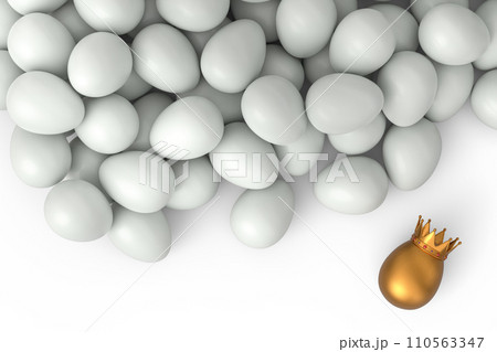 Heap of farm white chicken eggs and unique gold egg in royal king crown 110563347
