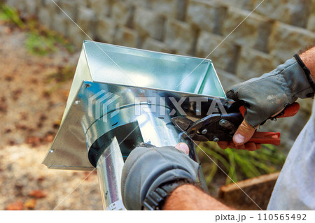 Preparation to install an external extractor wall ventilation system in new residence Preparation to install an external extractor wall ventilation system in new residence 110565492