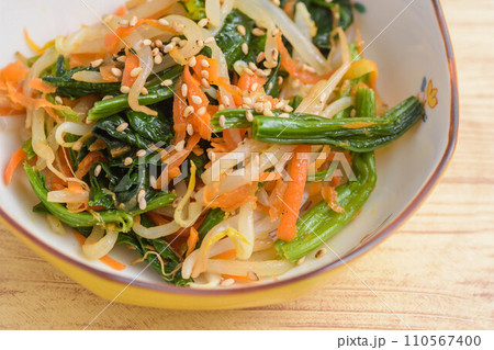 ヘルシー野菜の和え物 ヘルシー野菜の和え物 110567400