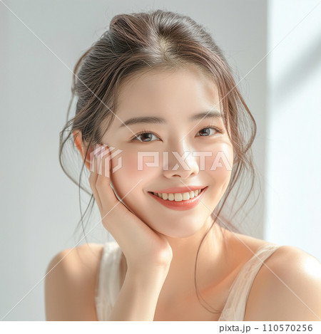 スキンケアをする若い女性(AI画像) スキンケアをする若い女性(AI画像) 110570256
