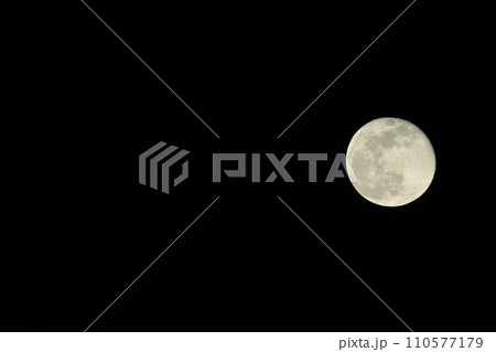 2023年最後の月齢15.1十六夜の月 110577179