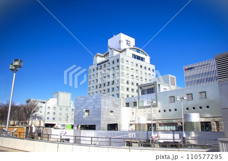 つくば市のつくばセンターの風景 110577295