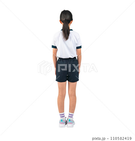 体操服を着た女の子の後ろ姿 手作業で精密に切り抜いた背景透過写真PNG 体操服を着た女の子の後ろ姿 手作業で精密に切り抜いた背景透過写真PNG 110582419