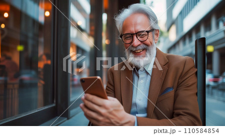 成功なビジネスマン、グローバルリーダーのイメージ。AI画像 成功なビジネスマン、グローバルリーダーのイメージ。AI画像 110584854