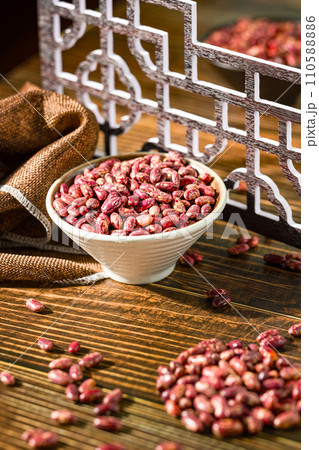 red bean in bowl 110588886