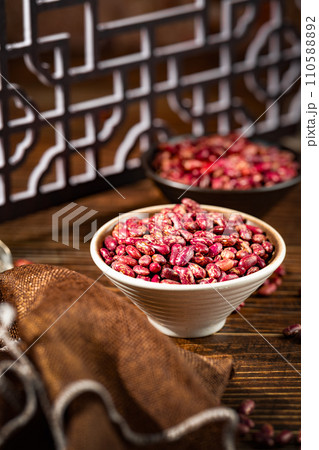 red bean in bowl 110588892
