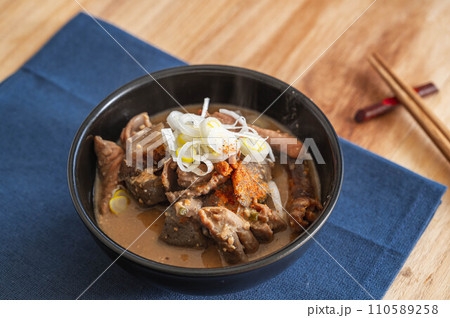 豚モツ煮込み 110589258