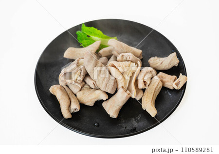 下茹でした豚モツ 下茹でした豚モツ 110589281