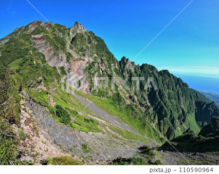 利尻山沓形ルートからの仙法志第二稜 利尻山沓形ルートからの仙法志第二稜 110590964
