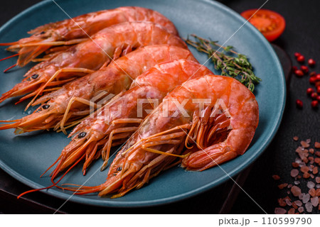 Tiger shrimp or langoustine boiled with spices and salt 110599790