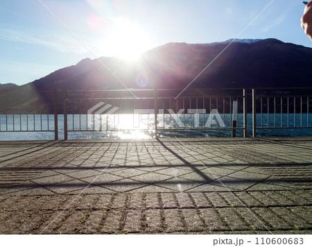 Picturesque landscape of a mountain range in the Northern Italy from Bellagio 110600683