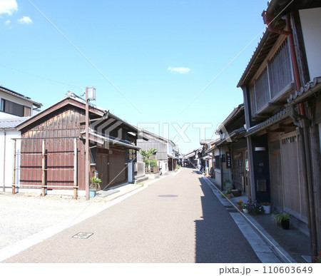 関宿　せきじゅく　宿場町　東海道47番目　重要伝統的建造物群保存地区　百六里庭　眺関亭　関地蔵院　　 110603649