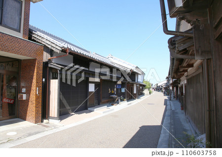 関宿　せきじゅく　宿場町　東海道47番目　重要伝統的建造物群保存地区　百六里庭　眺関亭　関地蔵院　　 110603758
