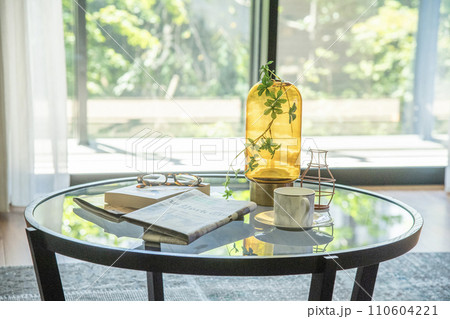 インテリア テーブルイメージ リビングルーム インテリア テーブルイメージ リビングルーム 110604221