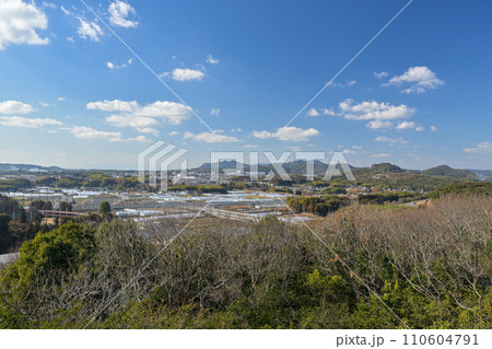 熊本県合志市の風景 110604791