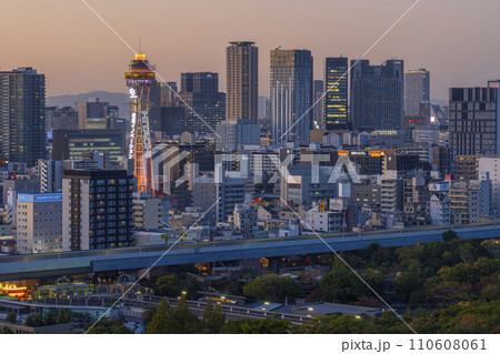 あべのルシアス スカイギャラリーから見た大阪の都市風景　 110608061