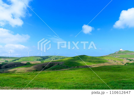 北海道　宗谷丘陵を行く 110612647