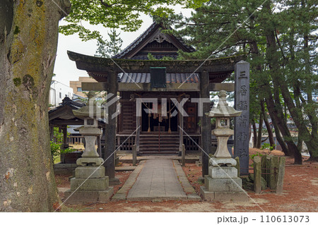 山形 山居倉庫 三居稲荷神社 山形 山居倉庫 三居稲荷神社 110613073