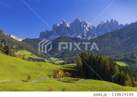 Peitlerkofel Mountain, Dolomiti near San Martin De Tor, South Tyrol, Italy Peitlerkofel Mountain, Dolomiti near San Martin De Tor, South Tyrol, Italy 110614198