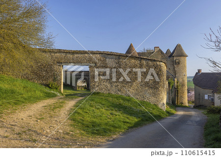 Chateau de Bissy-sur-Fley too Chateau de Pontus de Tyard, Bissy-sur-Fley, Burgundy, France Chateau de Bissy-sur-Fley too Chateau de Pontus de Tyard, Bissy-sur-Fley, Burgundy, France 110615415