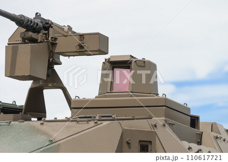 陸上自衛隊16式機動戦闘車全周旋回潜望鏡 110617721