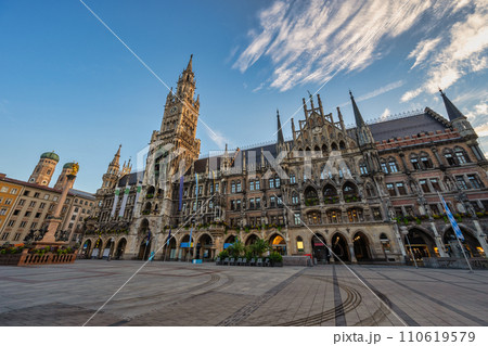 Munich (Munchen) Germany, city skyline at Marienplatz new Town Hall Square Munich (Munchen) Germany, city skyline at Marienplatz new Town Hall Square 110619579