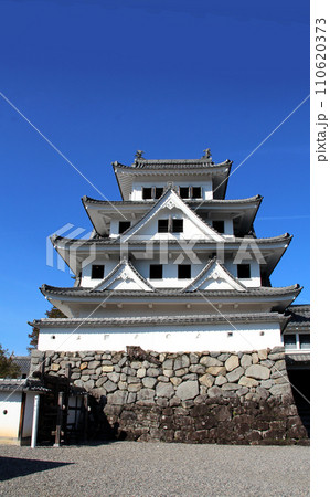 日本最古の木造再建城郡上八幡城 日本最古の木造再建城郡上八幡城 110620373